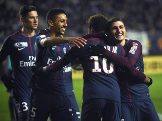 ޕީއެސްޖީގެ ކުޅުންތެރިން ލަނޑު ޖެހުމަށް ފަހު އުފާ ފާޅުކުރަނީ