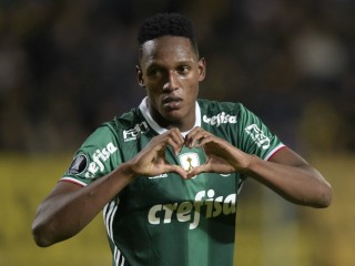 ބާސާއަށް ސޮއިކުރި ކޮލޮމްބިއާގެ ޔެރީ މިނާ 