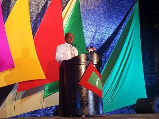 ރައްޔިތުންގެ މަޖިލީހުގެ ހެންވޭރު އުތުރު ދާއިރާގެ މެންބަރު ޢަބްދުﷲ ޝާހިދު: ބުރާސްފަތި ދުވަހުގެރޭގެ ޖަލްސާގައި ސަރުކާރަށް ވަރަށް ބޮޑަށް ފާޑު ވިދާޅުވި