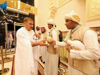 ހައްޖުވެރިޔަކަށް ޒަމްޒަމް ފެން ދަނީ 