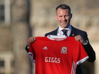 ވޭލްސްގެ ކޯޗުގެ މަގާމަށް ގިގްސް އައްޔަންކޮށްފި