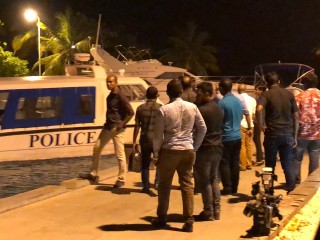 ވިލާގެ މުވައްޒަފުންގެ ހައްގުގައި މަސައްކަތްތެރިން ތެދުވަން ގޮވާލައިފި