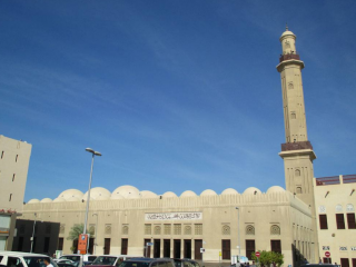 މުދިމު ފަތިސް ނަމާދަށް ދިޔަ ދަނޑިވަޅު ބަލާފައި މުދިމުގެ އަނބިމީހާ ގާތައް ވަދެއްޖެ!