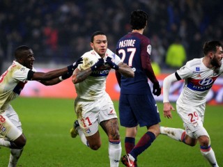 ޕީއެސްޖީ ކޮޅަށް ލަނޑު ޖެހުމަށް ފަހު ލިޔޯންގެ ކުޅުންތެރިން އުފާ ފާޅުކުރަނީ