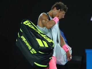 އޮސްޓްރޭލިއަން އޯޕަންގެ ކުއާޓަރ ފައިނަލް މެޗުގައި ލިބުނު އަނިޔާ އަށް ފަހު މުބާރާތާ ވަކިވެ ނަޑާލް ކޯޓުން ފައިބަނީ