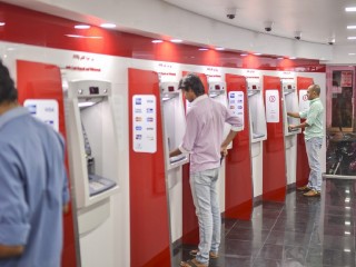 ބީއެމްއެލްގެ އޭޓީއެމްތަކުން ދުވާލަކަށް ނެގޭ ފައިސާގެ އަދަދު އިތުރުކޮށްފި