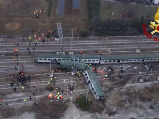 މިލާން ކައިރީގައި ރޭލެއް ދަގަނޑުން ކައްސާލުމުގެ ސަބަބުން ތިން މަރު 