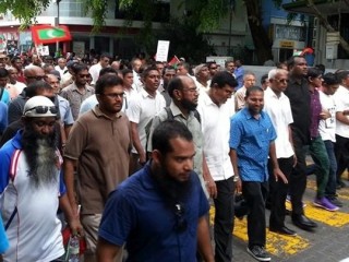 މޭޑޭ މުޒާހަރާގައި އަދާލަތު ޕާޓީގެ ރައީސް ޝެއިހް އިމްރާން