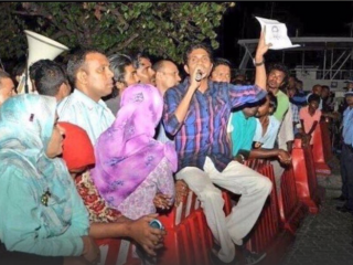 ބުލީ ކުރާ ވާހަކަ ނިހާނު ދެއްކީމައި އަންނަނީ ހިނި!