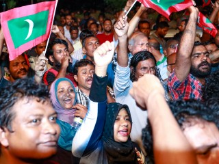 ސުޕްރީމް ކޯޓްގެ އަމުރުގެ ބާރު ދެމެހެއްޓުމަށްޓަކައި ހެބިއަސް ކޯޕަސްގެ މައްސަލަ ކްރިމިނަލް ކޯޓަށް ބަލައި ނުގަތް