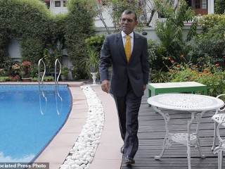 ކުރީގެ ރައީސް މުހައްމަދު ނަޝީދު - އެމަނިކުފާނު އަންނަނީ އެމްޑީޕީގެ ރިޔާސީ ޕްރައިމަރީއަށް ތައްޔާރުވަމުން