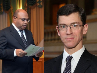 އިނގިރޭސި ސަފީރު ޖޭމްސް ޑޯރިސް އާއި އުއްތަމަ ފަނޑިޔާރު އަބްދުﷲ ސައީދު