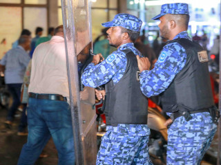 ރާއްޖޭގައި ކުއްލި ނުރައްކަލުގެ ހާލަތު އިޢުލާނުކޮށްފައިވާއިރު، އަސާސީ ގިނަ ޙައްޤުތަކެއް ވަނީ ހިފަހައްޓާފައި