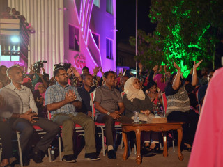 މިހާރު ނަގަނީ ފުރިހަމަ މުސާރަ، އެއީ ދަރިން އުޅޭ ގެތަކުގެ ކުލި ދައްކައިދޭން: ރައީސް ޔާމިން