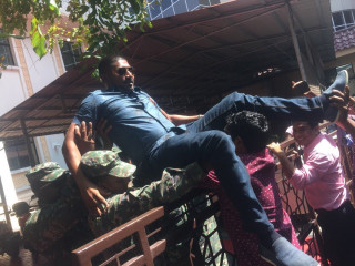 ރައްޔިތުންގެ މަޖިލީހުގެ މެމްބަރު އަހުމަދު މަހުލޫފް ގޭޓު މަތުން ހޫރާލަނީ