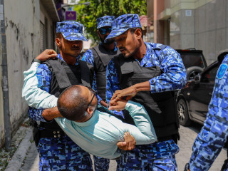 އެއްވެސް މެމްބަރެއްގެ ގޮނޑި ނުގެއްލޭ ކަމަށް ކަނޑައަޅާފައިވާ އަމުރަށް ވަގުތީގޮތުން އަމަލު ނުކުރަން އަމުރެއް ނެރެފި