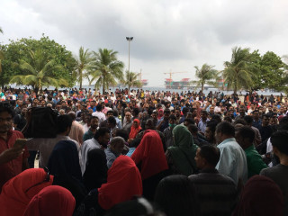 އެއްވުމުގެ ބައިވެރިން މަގު މައްޗަށް