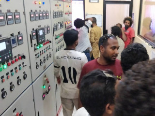 މަޑުއްވަރީ އިންޖީނުގެއަށް މީހުން އެއްވެފައި--