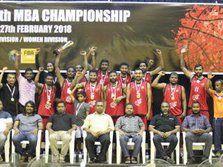 އެމްބީއޭ ޗެމްޕިއަންޝިޕް ފިރިހެން ޑިވިޝަންގެ ތަށްޓާއެކު ޓީރެކްސް ބާސްކެޓްބޯލް ކްލަބުގެ ކުޅުންތެރިން