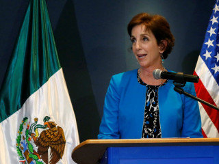 މެކްސިކޯގައި ހުންނަވާ އެމެރިކާގެ ސަފީރު ރޮބަރޓާ ޖެކޮބްސަން