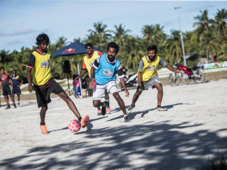 ނޭމާ ޖޫނިއަރސް ފައިވްގެ ފުވައްމަލަކު ބުރު ދިގުވާޑަށް