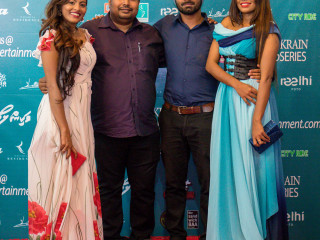 ވަކިން ލޯބިން ޕްރިމިއާ ކުރުމަށް ބޭއްވި ރަސްމިއްޔާތުގައި އެފިލްމުގެ ތަރިން