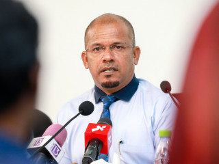 އިލެކްޝަންސް ކޮމިޝަންގެ ރައީސް އަހުމަދު ޝަރީފް