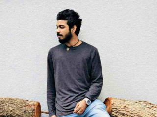 އިމާރާތަކުން ވެއްޓި މަރުވި ޒުވާނާ