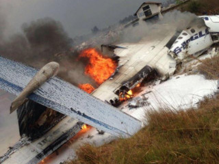 ކަތަމަންޑޫ އެއާޕޯޓަށް ޖައްސަން އުޅުނު ބަންގްލަދޭޝްގެ ބޯޓު ވެއްޓުމުގެ ހާދިސާގައި މަރުވި މީހުންގެ އަދަދު 39 އަށް އަރައިފި