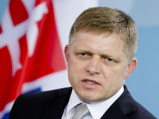 ނޫސްވެރިޔާގެ މަރަށް ފަހު ކުރަމުންދާ މުޒާހަރާތަކާ ގުޅިގެން ސްލޮވާކިއާގެ ބޮޑުވަޒީރު އިސްތިޢުފާ ދެއްވަން ތައްޔާރު!