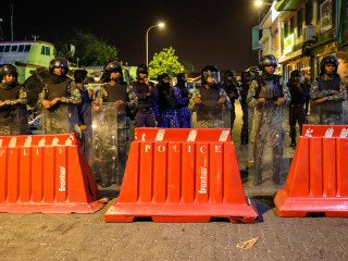 ސަރުކާރަށް ކޮޅު ބެދުމުގެ ފެހި ސިގްނަލް