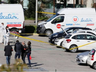 ފްރާންސްގައި ބަޔަކު ރަޙީނުކޮށް ތިން މީހަކު މަރާލައިފި