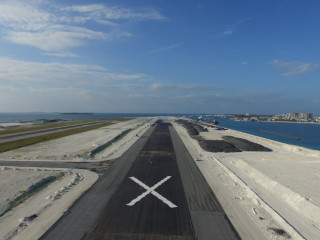 ވެލާނާ އިންޓަނޭޝަނަލް އެއާޕޯޓް (ވީއައިއޭ)ގެ އާ ރަންވޭ