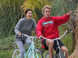 ޖަސްޓިންއާއި ސެލީނާ: ބްރޭކަކަށް ދާން ޖެހުނީ ކީއްވެ؟