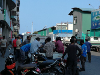 އެމްޕީއެލް ސަރަހައްދުގައި މަޖޫރީން އިހްތިޖާޖުކުރަނީ