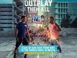 ނޭމާ ޖޫނިއަރސް ފައިވް