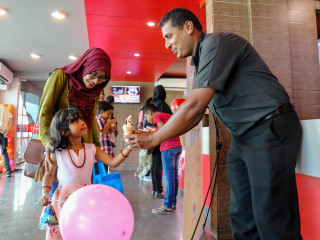 މެރީބްރައުންގެ އެޕްރިސިއޭޝަން ޑޭ ފާހަގަކޮށްފި