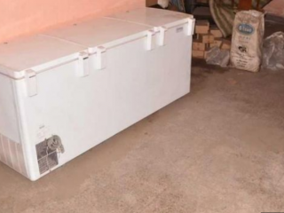 ޕެންޝަން ފައިސާ ހޯދަން މަރުވެފައިވާ މަންމަގެ ހަށިގަނޑު އެތައް އަހަރެއް ވަންދެން ފޮރުވާފައި ބާއްވައިފި