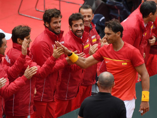 ޑޭވިސް ކަޕް: ކުޅުމުގެ ތެރެއަށް އެނބުރި އައިސް ނަޑާލް ރެކޯޑު މުގުރާލައިފި