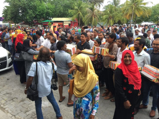 ތޮއްޑޫ ރައްޔިތުން ދިން ސަޔާއެކު އިދިކޮޅު ހަރަކާތް \'ކައްކުވާލައިފި\'