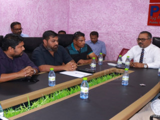 ޕީއެސްއެމުން ފިލްމީ ދާިއރާގެ ފަރާތްތަކާއި ބައްދަލު ކުރުމަށް ބޭއްވި ބައްދަލުވުމުގެ ތެރެއިން