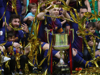 ތައްޓާއިއެކު ބާސެލޯނާއިން އުފާ ފާޅުކުރަނީ