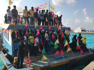 ތޮއްޑޫގެ ރައްޔިތުން ޖަލްސާގައި ބައިވެރުމަށް ރަސްދޫއަށް އައީ ދޯނި ފަހަރުގައި