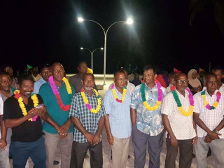 ރައީސް މައުމޫންގެ ސަޕޯޓަރުން ކަރުގައި މާފަތި އަޅުވައިފި