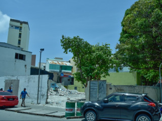 މާފަންނުއާގެ އިން ދައުލަތަށް ނެގި ދަންޑަހެލުގެ ބިން ހުސްކުރުމުގެ މަސައްކަތް ކުރަނީ