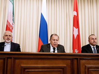 ތިން ގައުމުގެ ޚާރިޖީ ވަޒީރުން