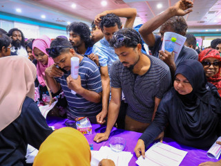 ސަރުކާރުގެ ބޯހިޔާވަހިކަމުގެ ސިޔާސަތު: ގަރުނުގެ އެންމެ ބޮޑު ޖޯކު!