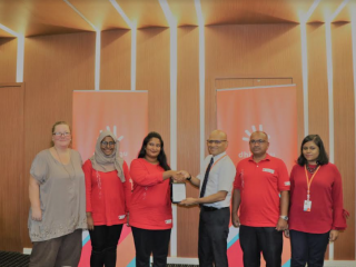 ދިވެހި ރެޑް ކްރެސެންޓާއެކު އިންސާނިއްޔަތަށް ޚިދުމަތްކުރަން ދިރާގުން ތެދުވެއްޖެ