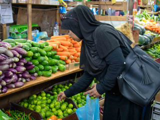 Coconut price hikes in local market, crucifer leaves scarce