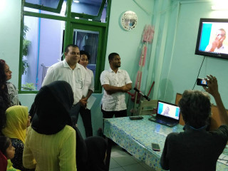 ރައީސް ނަޝީދު މއ ތަބައްގޭ މީހުންނާ ވާހަކަ ދައްކަވަނީ